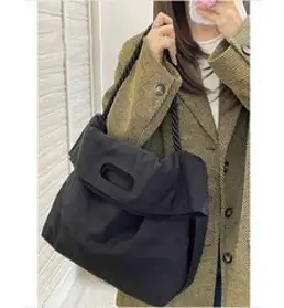 한소희가방 가방 나일론 크로스백 슬링 카메라 명품 캐주얼 체인백 엄마 여행용 패딩 만두