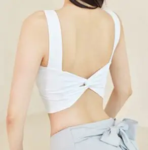 뮤즈마인 - 트위스트백 크롭탑 요가복 필라테스 폴웨어 상의 헬스 테니스 홈트 발레 캡 내장 나시 폴댄스 의상